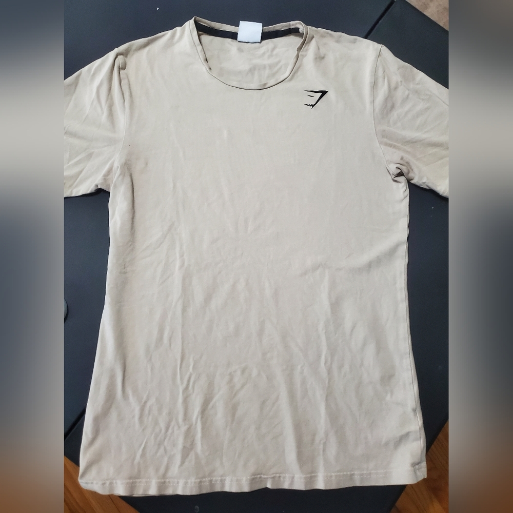 Gymshark Mens Medium Training Tee Beige Athletic Workout Performance Shirt